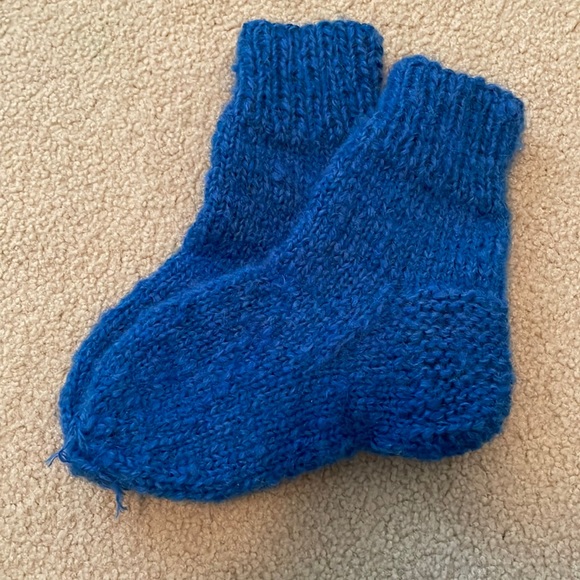 2/$10 Kids wool knit socks - Picture 1 of 2